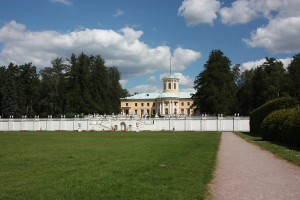 Rusko, Moskevská oblast. Muzeum realitní "Archangelskoe". palác. — Stock fotografie