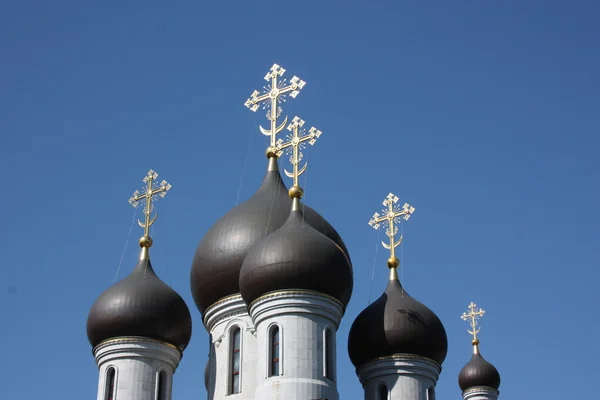 โดมของโบสถ์ทางเข้าของพระมารดาของพระเจ้า รัสเซีย, มอสโคว์ . — ภาพถ่ายสต็อก