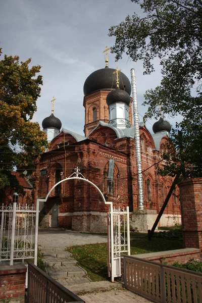Pokrov. Vveděnskij Ostrovní poustevna (klášter). Vveděnskij katedrála. — Stock fotografie