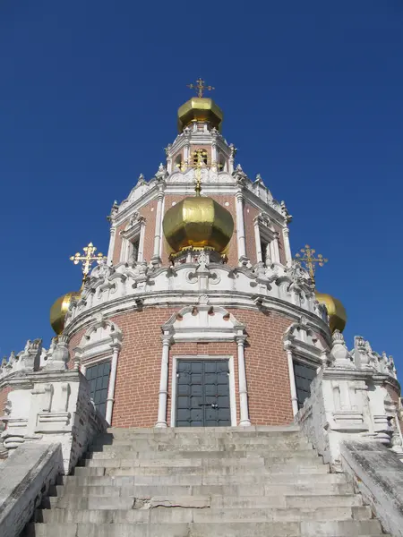 Rusia, Moskow. Gereja Perlindungan Perawan Suci — Stok Foto