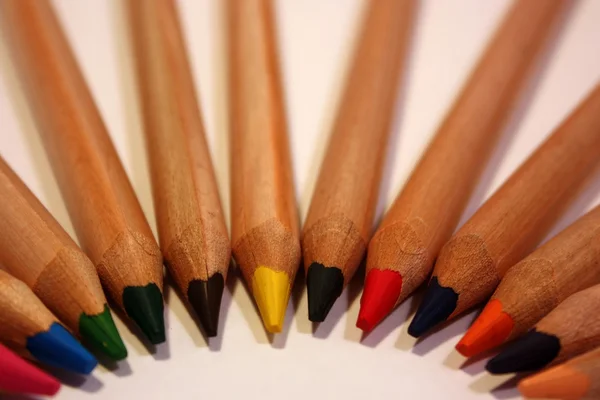Кольорові олівці . — стокове фото