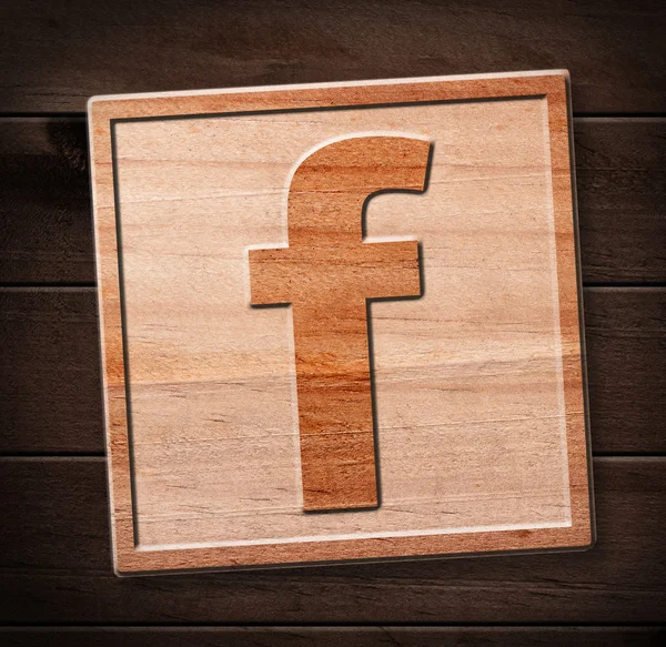 Facebook ahşap simgesi