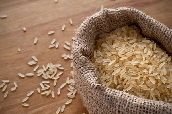 Saco de arpillera de arroz Imágenes de stock libres de derechos
