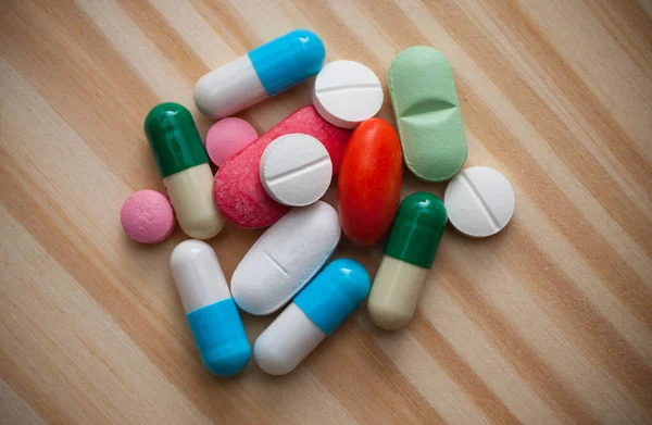 Pills Wooden Background Macro Shot — Stock Photo, Image