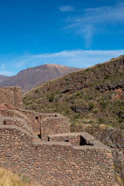 Inca ruins, sacred valley, near Cusco, Peru