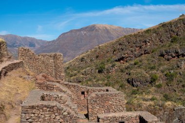 Inca ruins, sacred valley, near Cusco, Peru