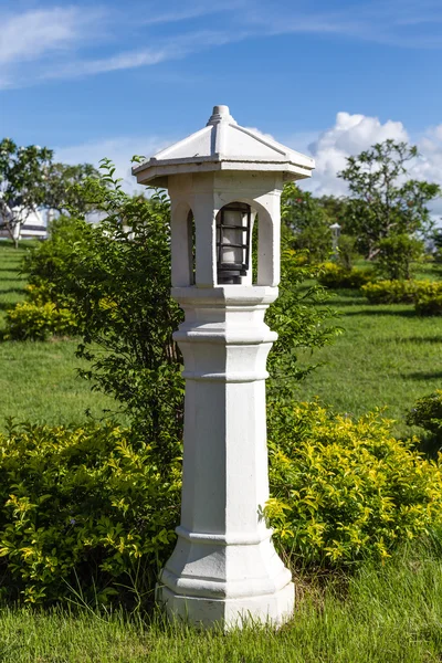 La iluminación en el jardín — Foto de Stock