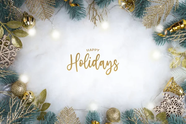 Happy Holidays Texto Com Moldura Feita Decorações Natal Fundo Nevado — Fotografia de Stock