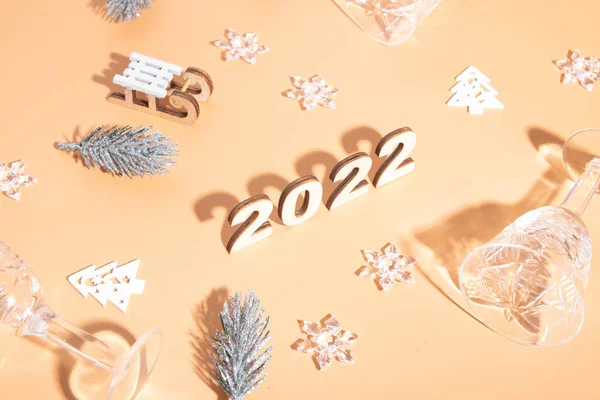 Святкова Щаслива Новорічна Квартира Номерами 2022 Твердими Тінями Блискучим Декором — стокове фото