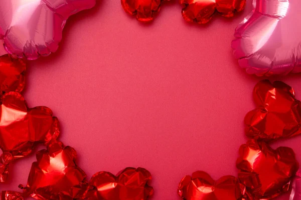 Festive Vertical Background Valentine Day Foil Balloons Shape Heart Pink — ストック写真