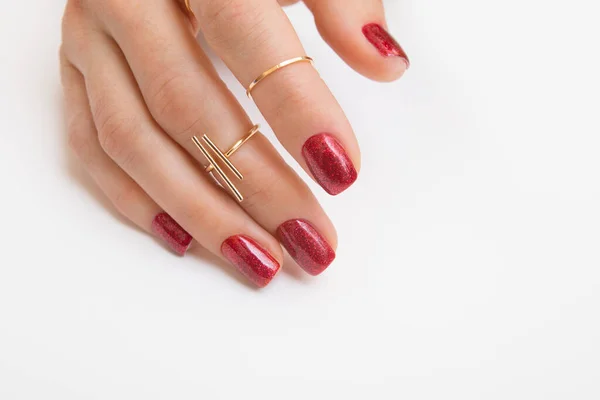 Βερνίκι Τζελ Μανικιούρ Κόκκινου Χρώματος Λάμψη Στο Γυναικείο Χέρι Rings — Φωτογραφία Αρχείου