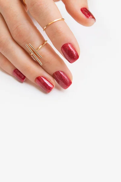 Βερνίκι Τζελ Μανικιούρ Κόκκινο Χρώμα Λάμψη Στο Γυναικείο Χέρι Rings — Φωτογραφία Αρχείου