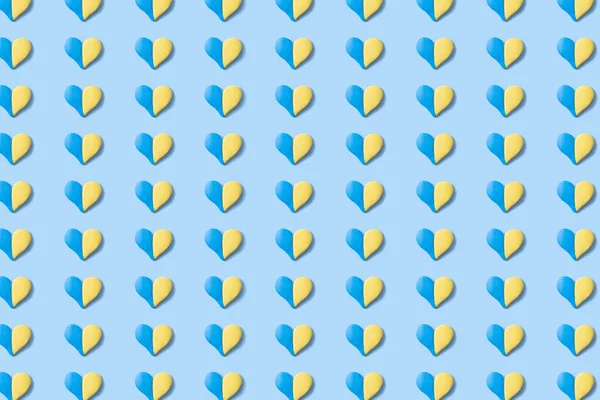ウクライナの国旗の黄青のハート型の模様 — ストック写真