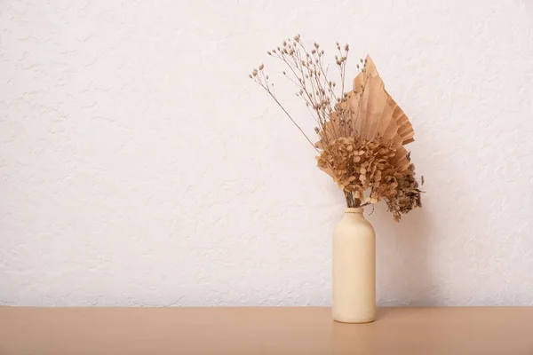 Bouquet Beige Dried Flowers Paper Palms Beige Vase White Background — Stockfoto