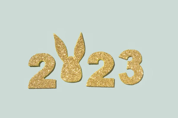 Numéros Dorés Brillants 2023 Avec Des Oreilles Lapin Symbole Nouvel — Photo