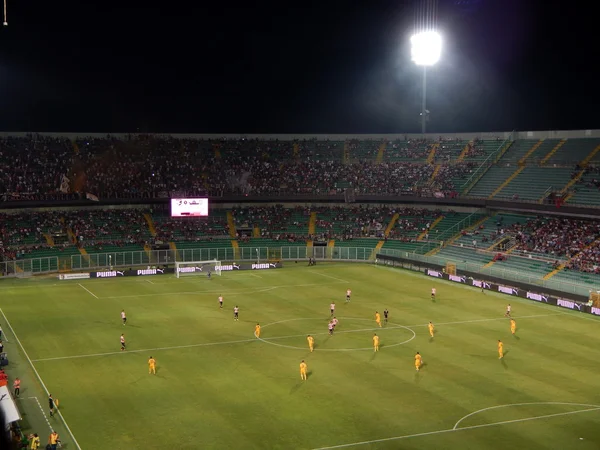 Palermo, İtalya - Ağustos 17, 2013 - bize citta di palermo rakip hellas verona - tim Kupası — Stok fotoğraf