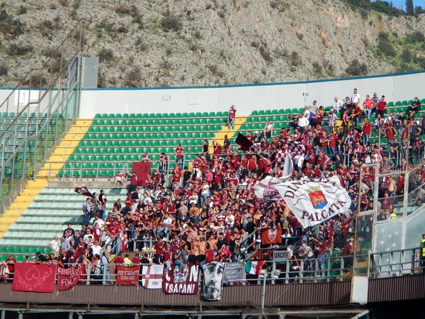 ПАЛЕРМО, ИТАЛИЯ - 9 ноября 2013 года - US Futa di Palermo vs Trapani Cala - Serie B — стоковое фото