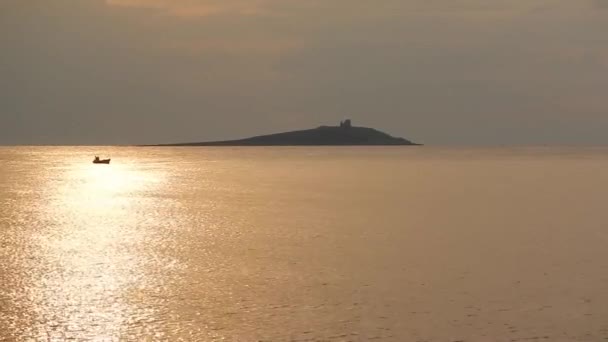 Al atardecer en Barcarello — Vídeo de stock