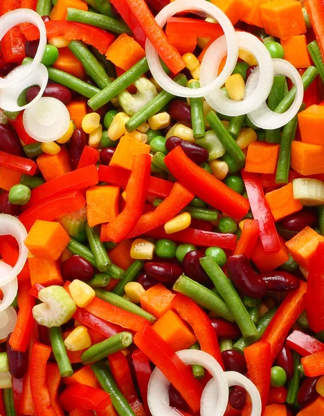 Slicing vegetables — Stock Photo, Image