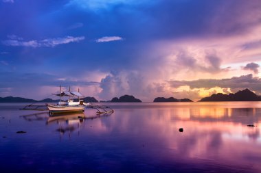 günbatımı el Nido, palawan - Türkiye