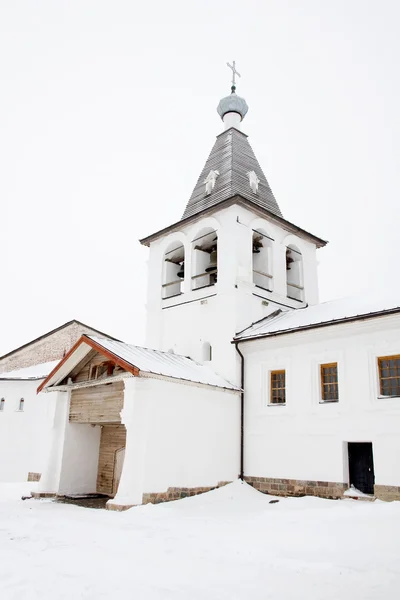 Monaster Terapontowski. architektury rosyjskiej północy. zima, — Zdjęcie stockowe