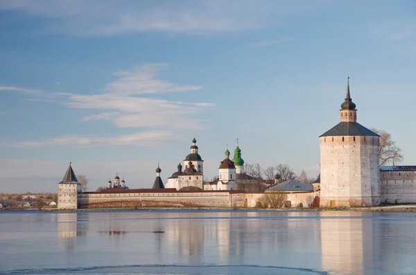 Ein architektonisches Denkmal des russischen Nordens. der kirillo-belo — Stockfoto