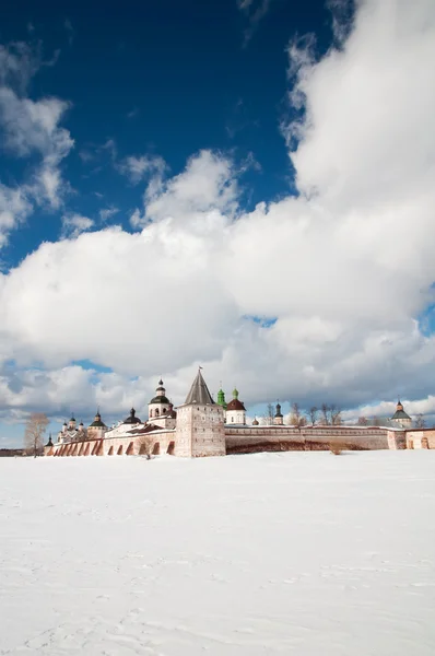 Кирилло-Белозерский монастырь . — стоковое фото