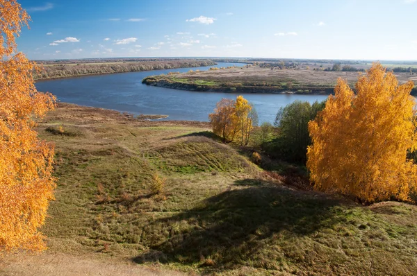 Oka River. Autumn view from the high bank — Stock Photo, Image