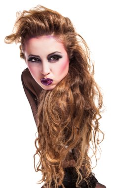 seksi sarışın bir kadın portresi