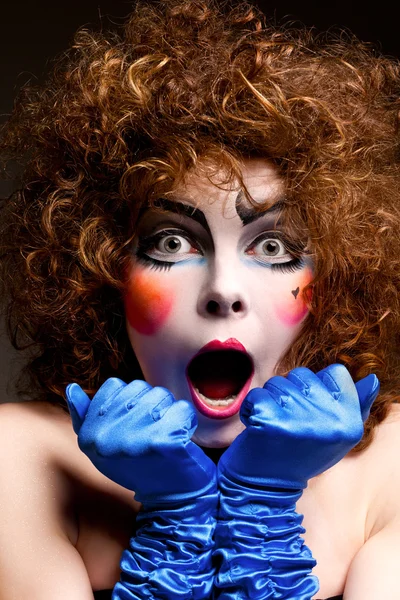 Mujer mimo con maquillaje teatral — Foto de Stock