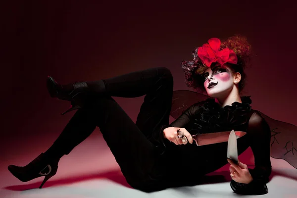 Woman mime with knife — Stock Photo, Image