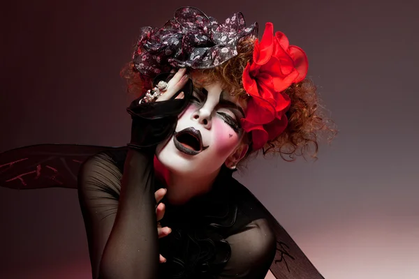 Kobieta mim z makijażu teatralnego — Zdjęcie stockowe