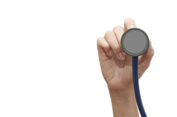 genç bir kadın doktor elinde stetoskop