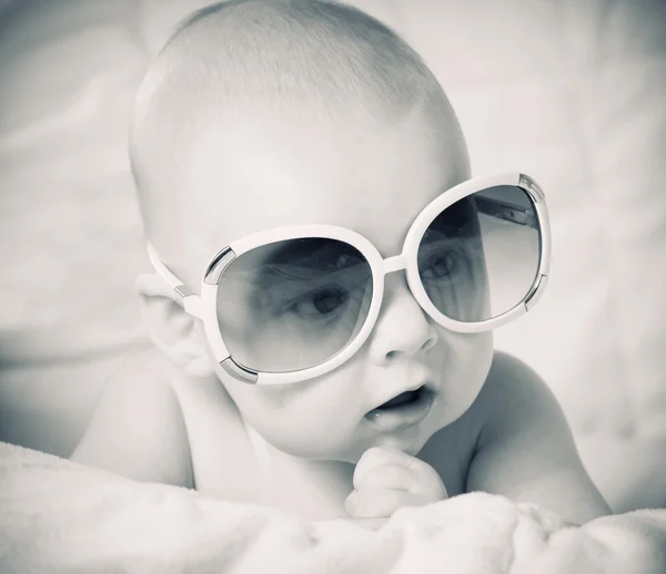 Funny baby in sunglasses — Stock Photo, Image