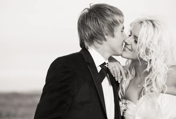 Lovely wedding couple portrait — Stock Photo, Image