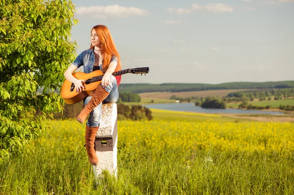 Melodie am Straßenrand — Stockfoto