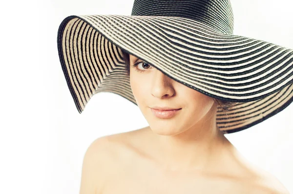 Gyönyörű nő portré kalapban — Stock Fotó