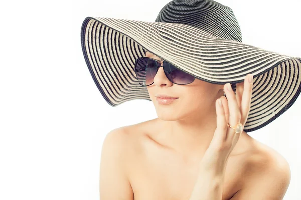 Bella donna in cappello — Foto Stock