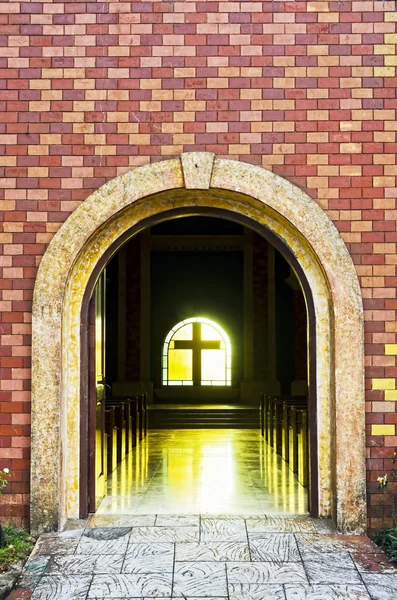 Церква Arch вхід — стокове фото