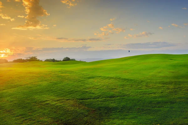 Zonsopgang golfbaan — Stockfoto