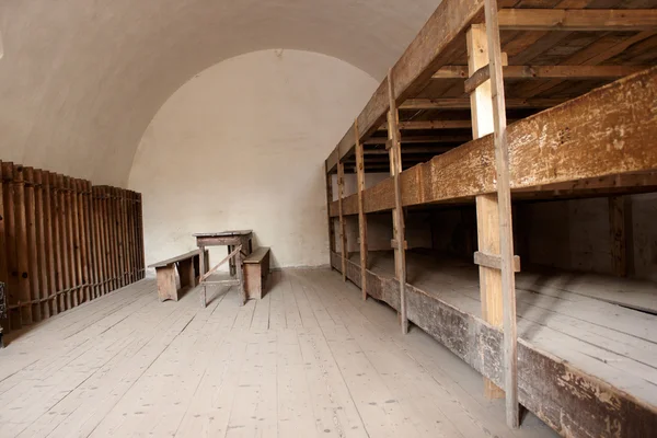 Un dormitorio en un campo de concentración — Foto de Stock