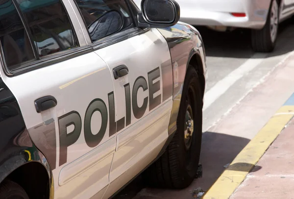 Un coche de policía americano — Foto de Stock