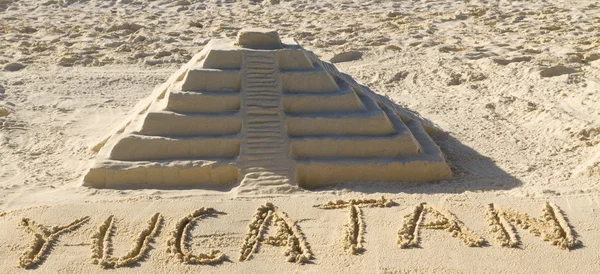 Sand skulptur av Chichén Itzá Stockfoto