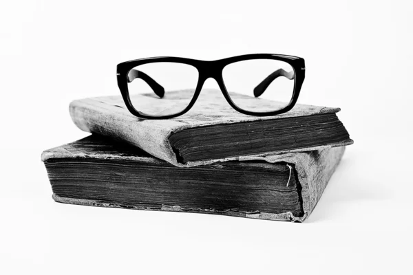 Libros y gafas —  Fotos de Stock