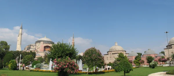Sultanahmet Meydanı ve Ayasofya sophia
