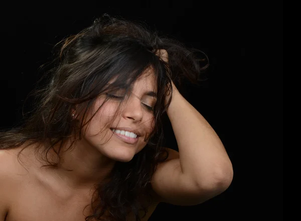 快乐的拉丁裔女人 — 图库照片