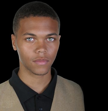 iyi görünümlü bir adam