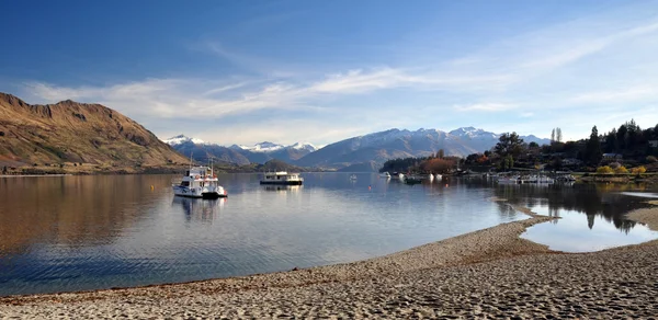 Λίμνη wanaka σκάφη, otago, Νέα Ζηλανδία — Φωτογραφία Αρχείου