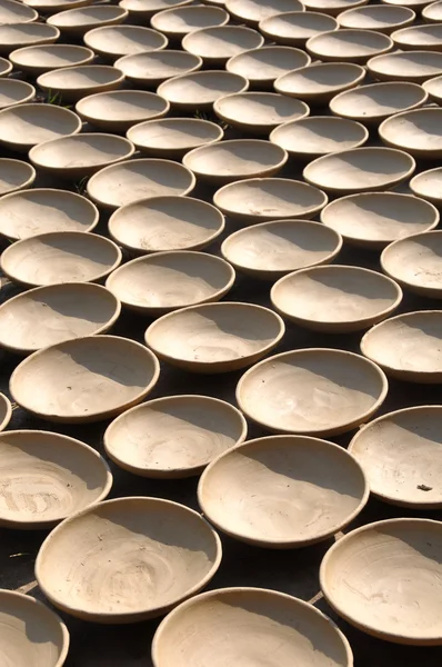 Clay Bowls Drying in The Sun, Vietnam — Stock Photo, Image