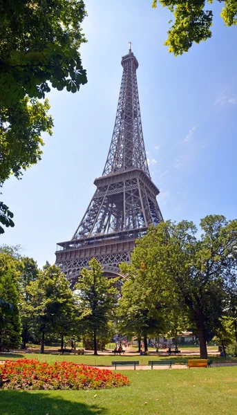 Vertical Panorama of Eiffel Tower, Paris France. — Stock Photo, Image